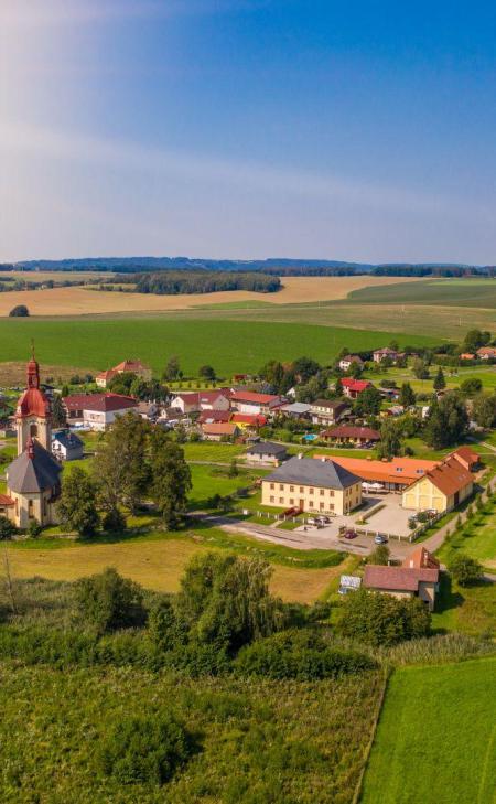 Zájezd CK PIYO tour - Pohybový víkend Na Faře s Marií Chaloupkovou, Dubenec